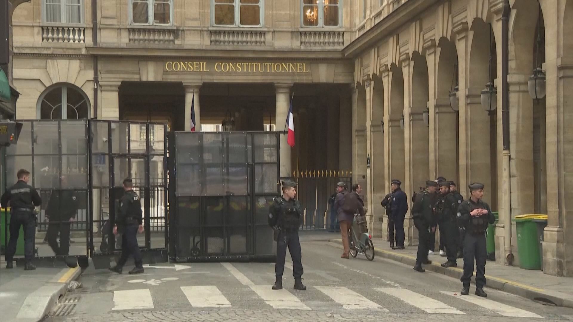 馬克龍簽署退休改革法案　九月生效