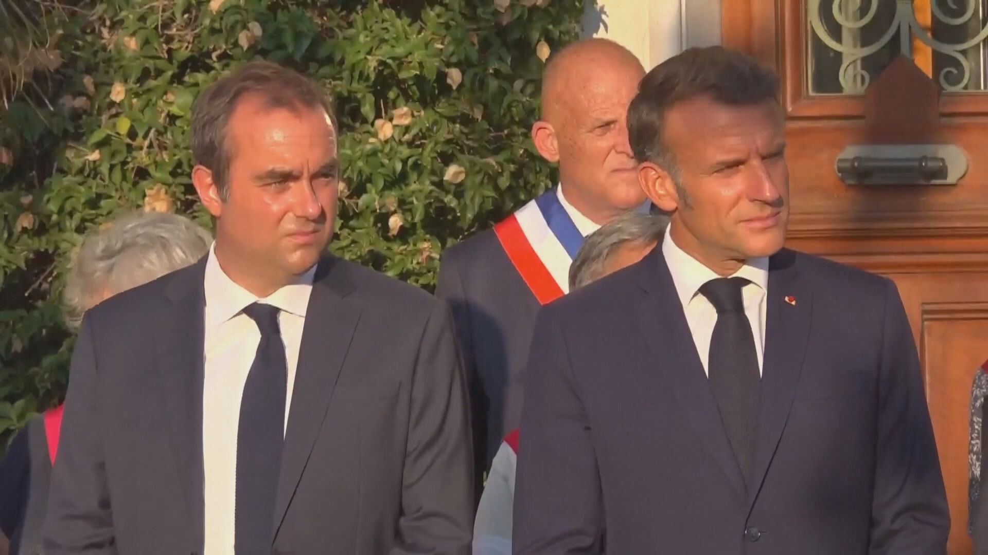 馬克龍任命勒科爾尼出任法國總理