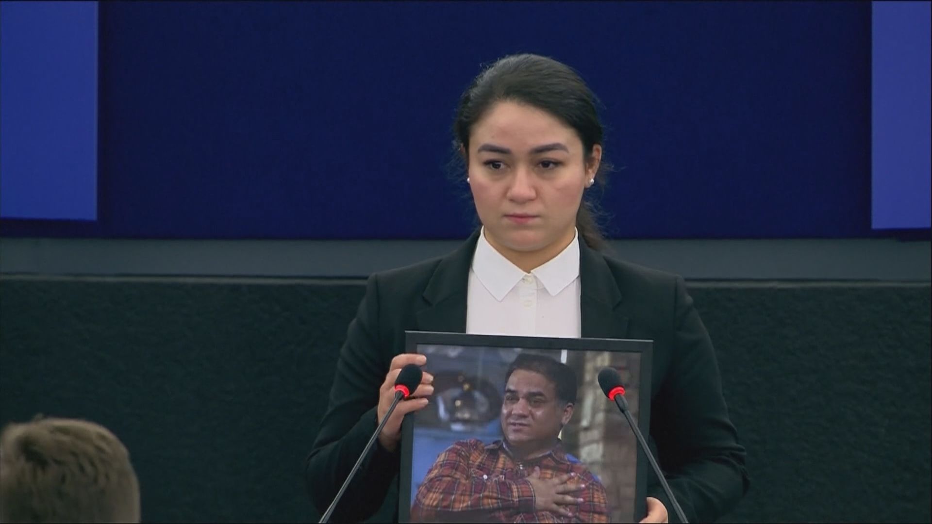 在囚維族學者女兒代領薩哈羅夫人權獎