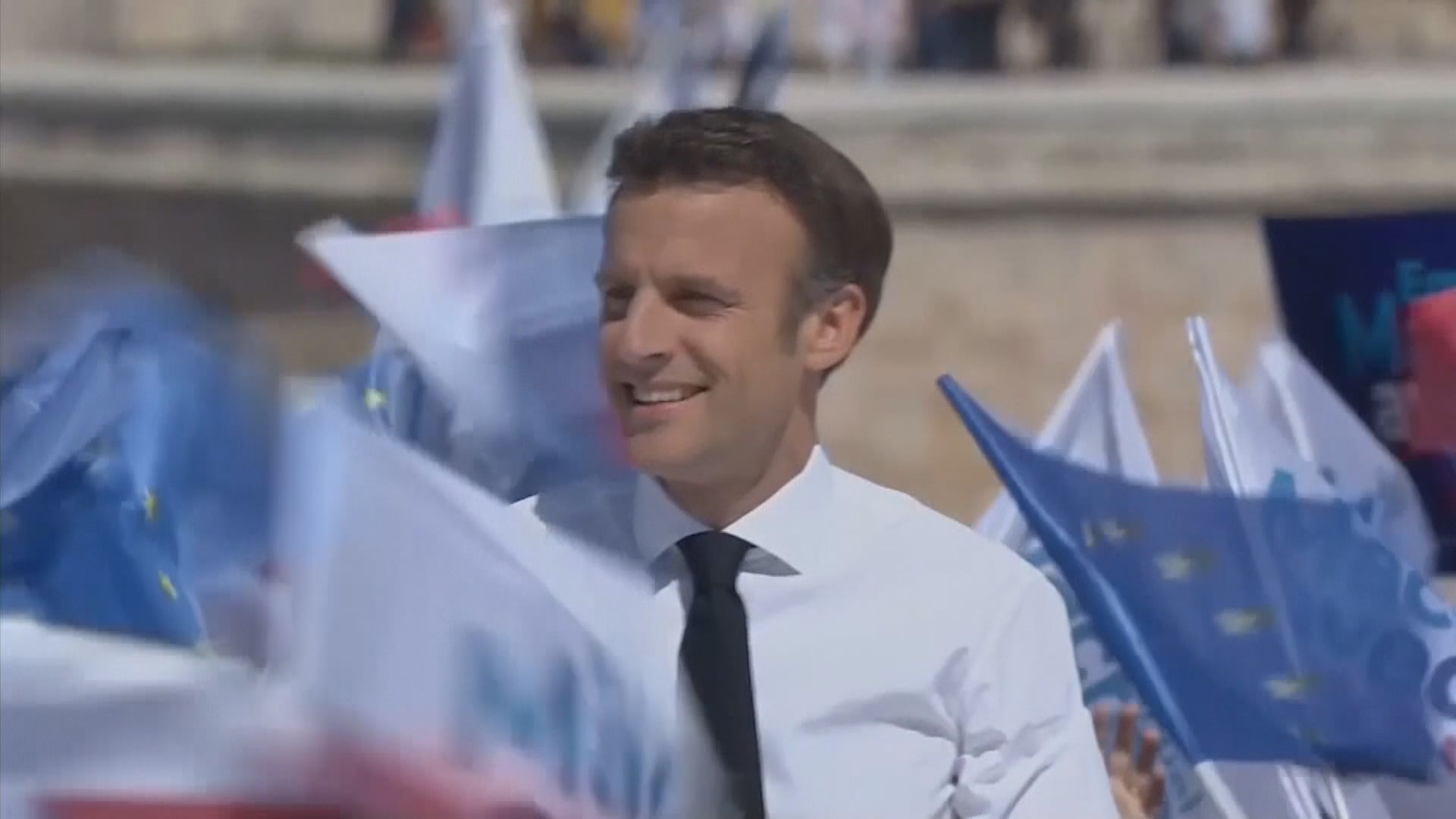 法國下周日舉行總統大選次輪投票　馬克龍到馬賽出席競選集會爭取支持