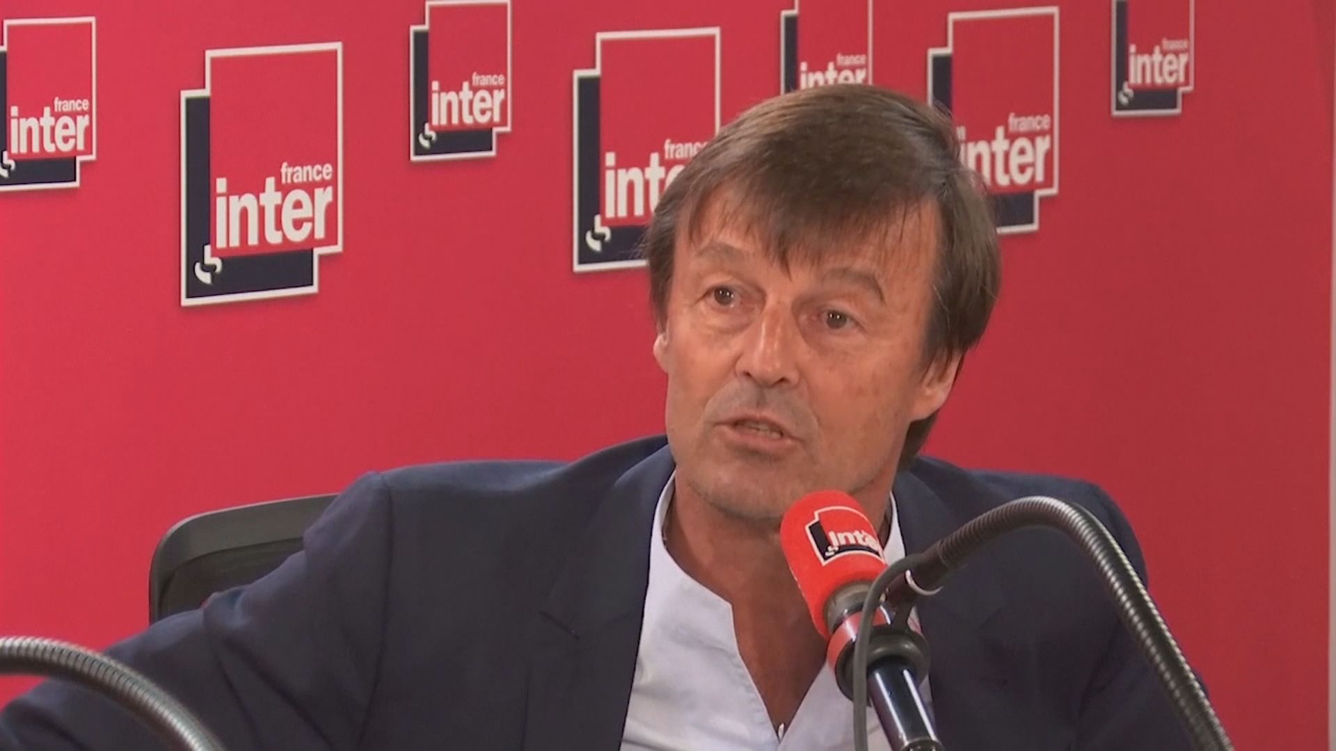 法國環境部長余洛突公開請辭