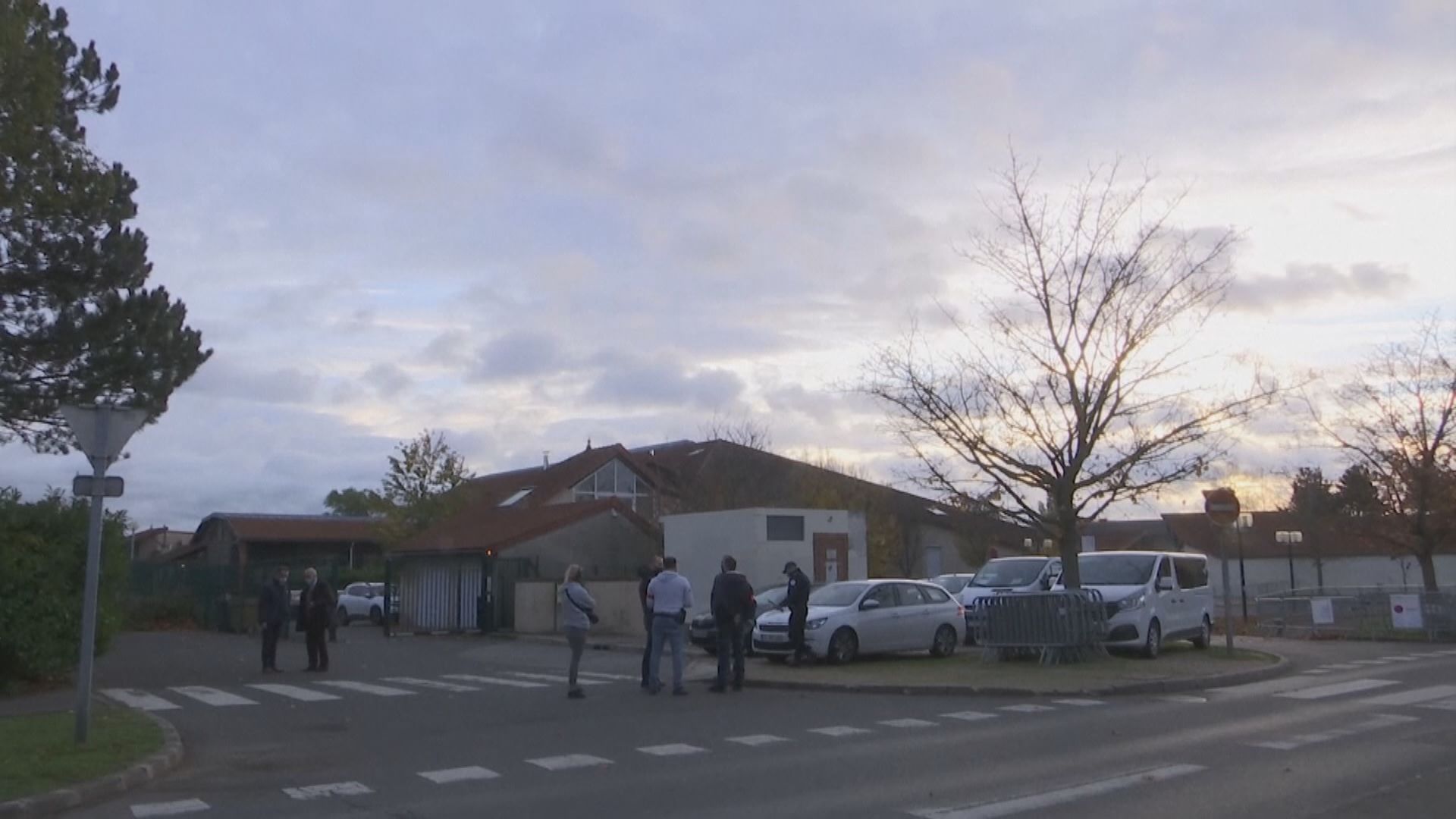 展示伊斯蘭教先知漫畫被斬首法國教師任教學校重開