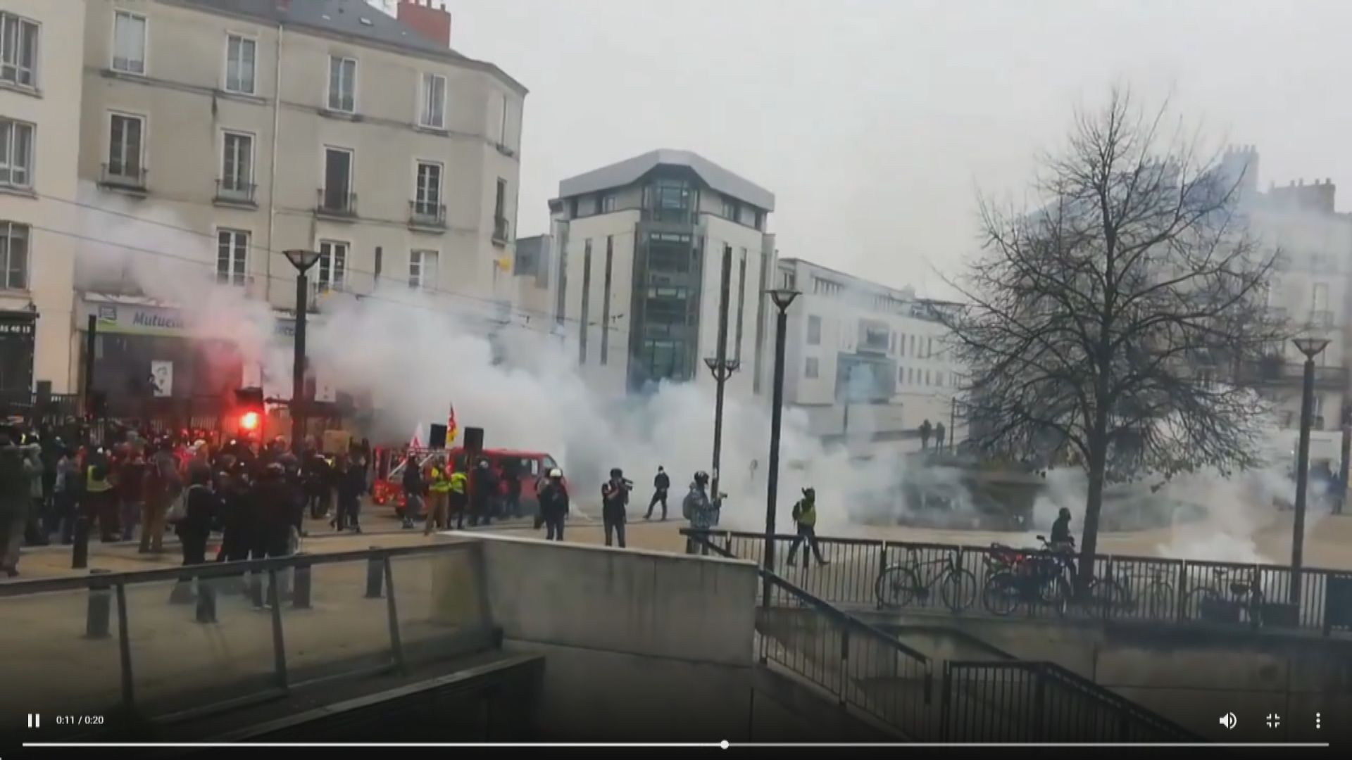 馬克龍：冷靜堅定面對近日全國大罷工和遊行