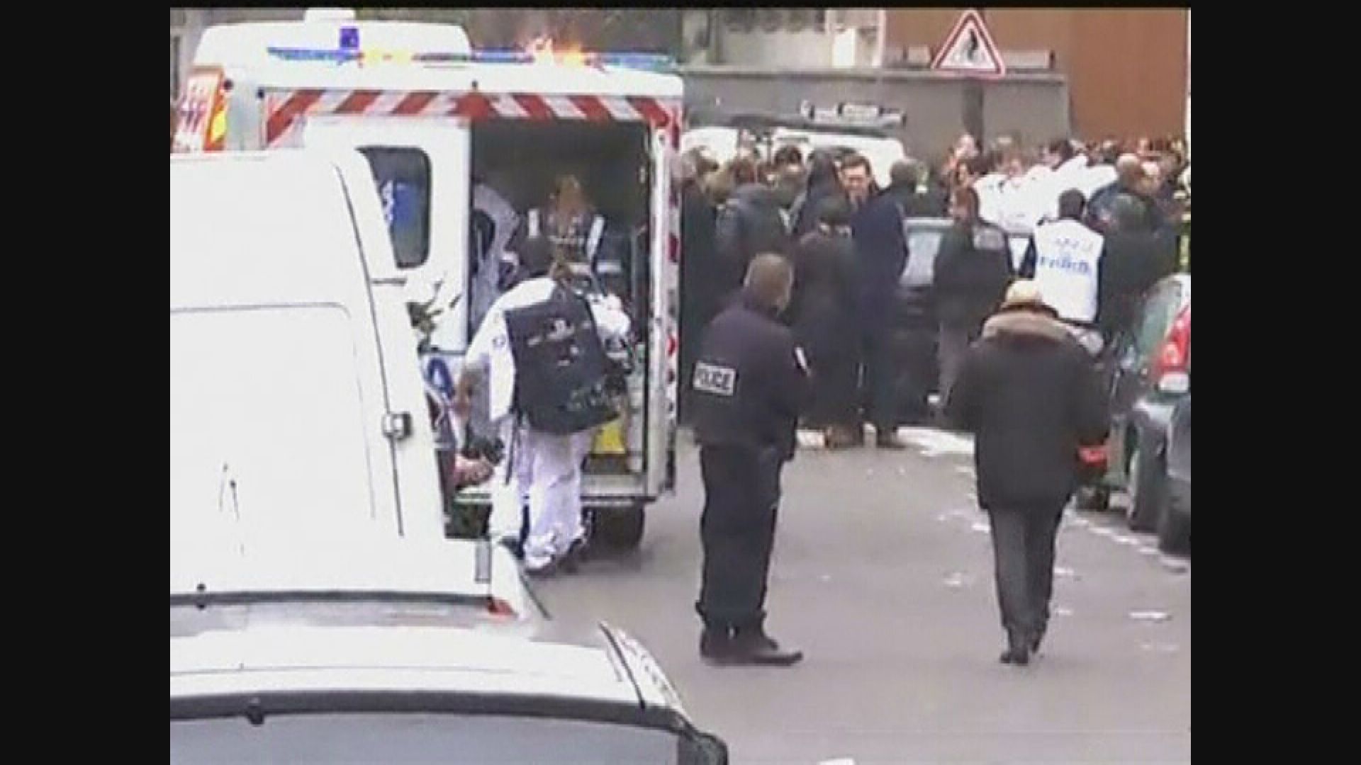 法國查理周刊恐襲案　十四名疑犯全部罪成判監