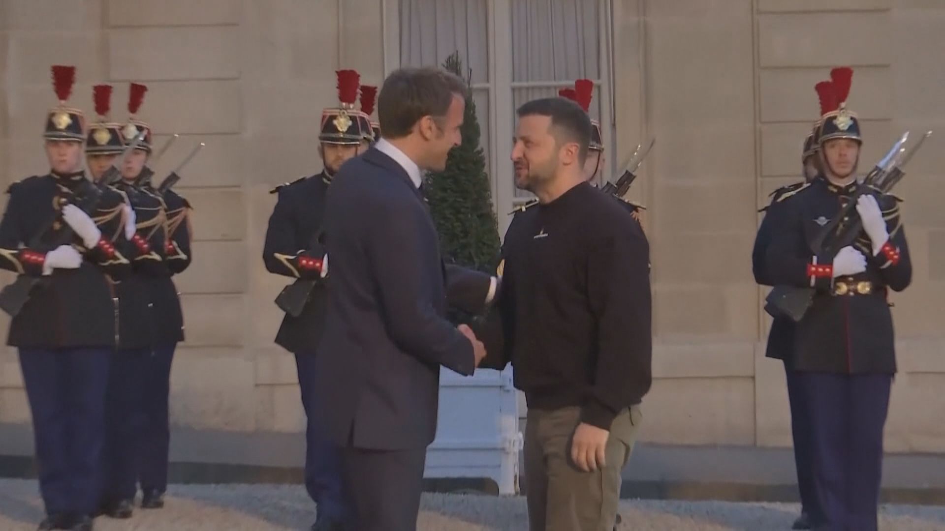 澤連斯基突到訪法國與馬克龍舉行會談