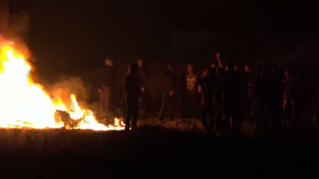 加來難民示威抗議當局清拆難民營