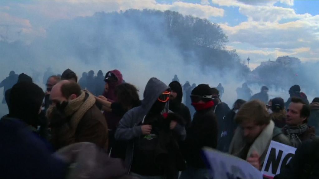 法國多個城市示威反對新勞工法