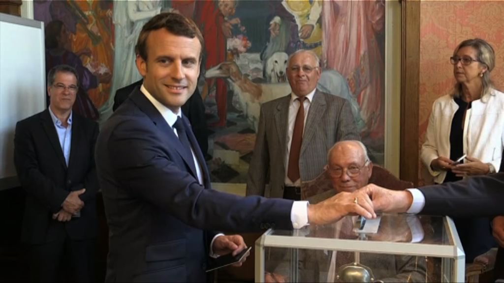 法國會選舉　馬克龍政黨取壓倒性勝利