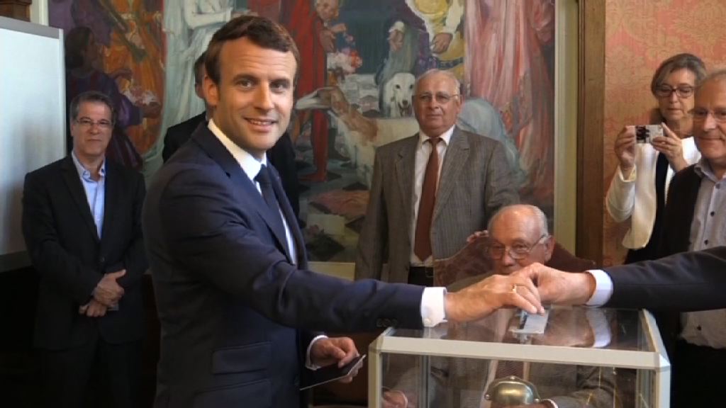 法國國民議會選舉進行首輪投票