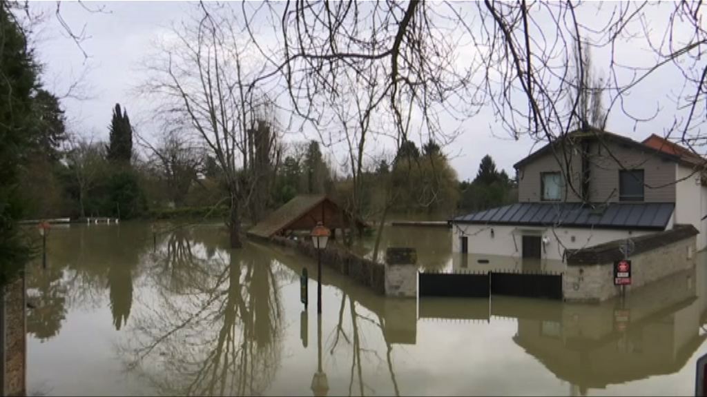 法國塞納河水位料周一升至最高位
