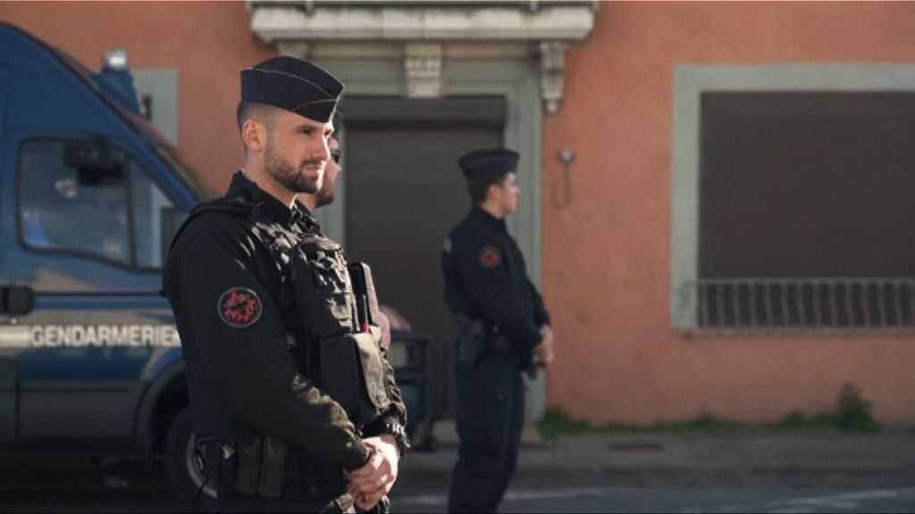 法國南部挾持人質恐襲案　警拘一涉案女子