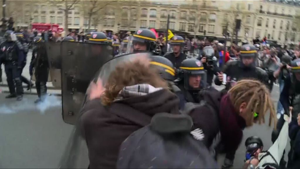 法國再有大規模示威反對新勞工法