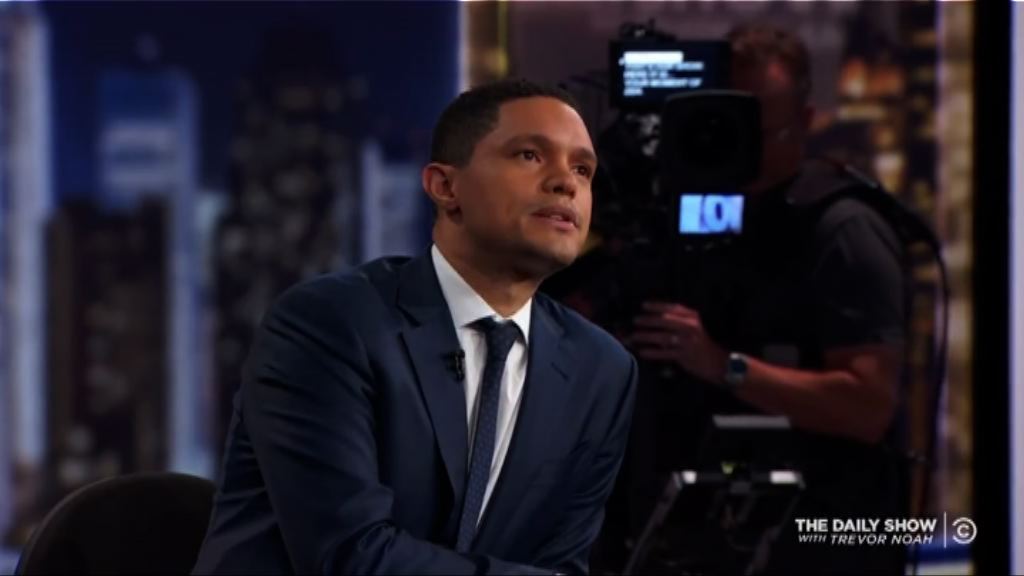 一名美國主持稱非洲奪世界盃冠軍惹抨擊