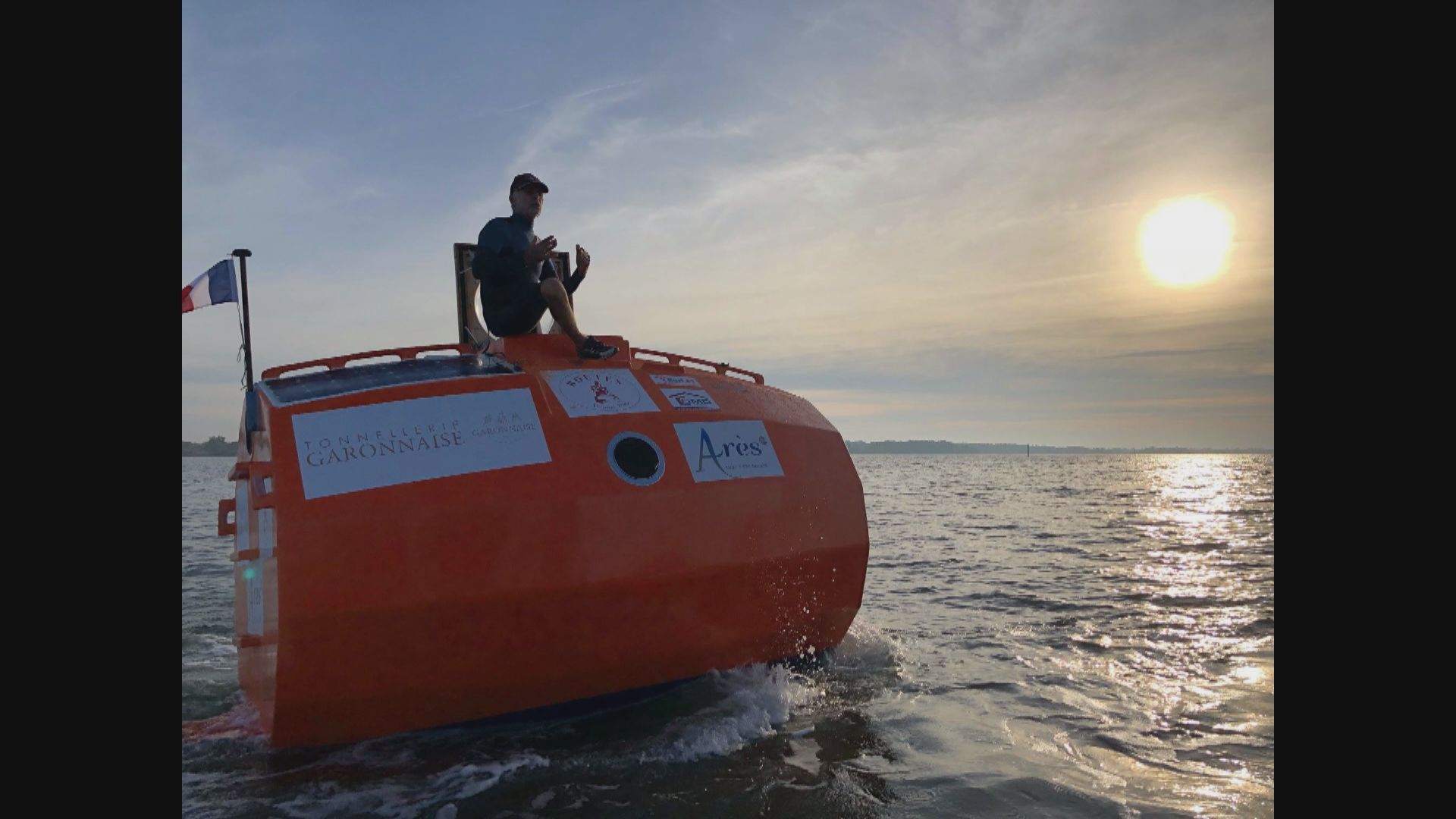 法國七旬翁乘木桶圖橫越大西洋