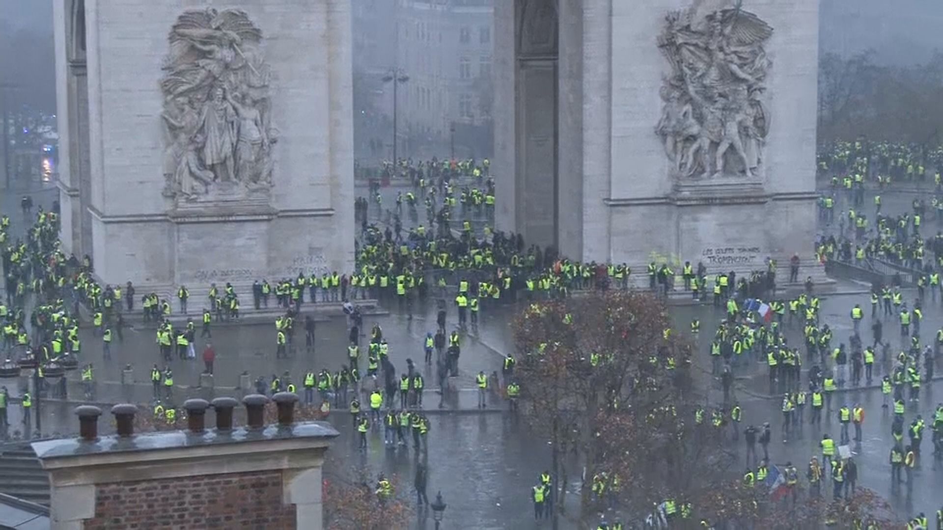 法國連續第三個周末有民眾示威　多人被捕