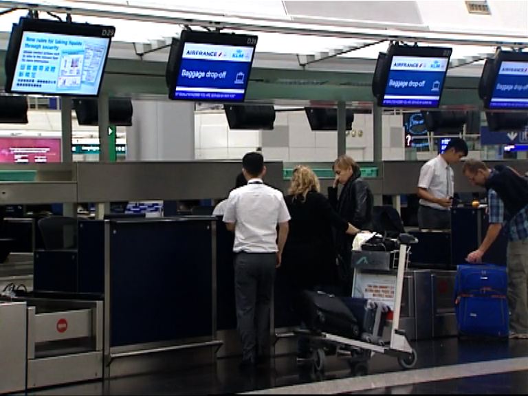 香港往法國航機未受影響