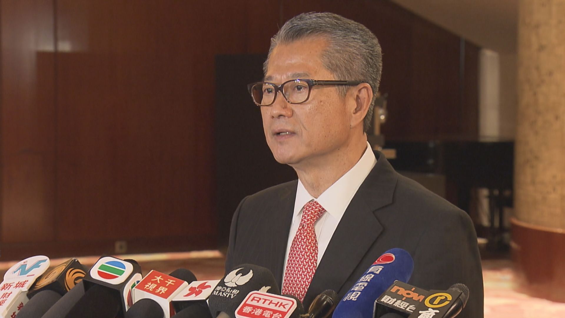 陳茂波：本年度預算赤字達2900億