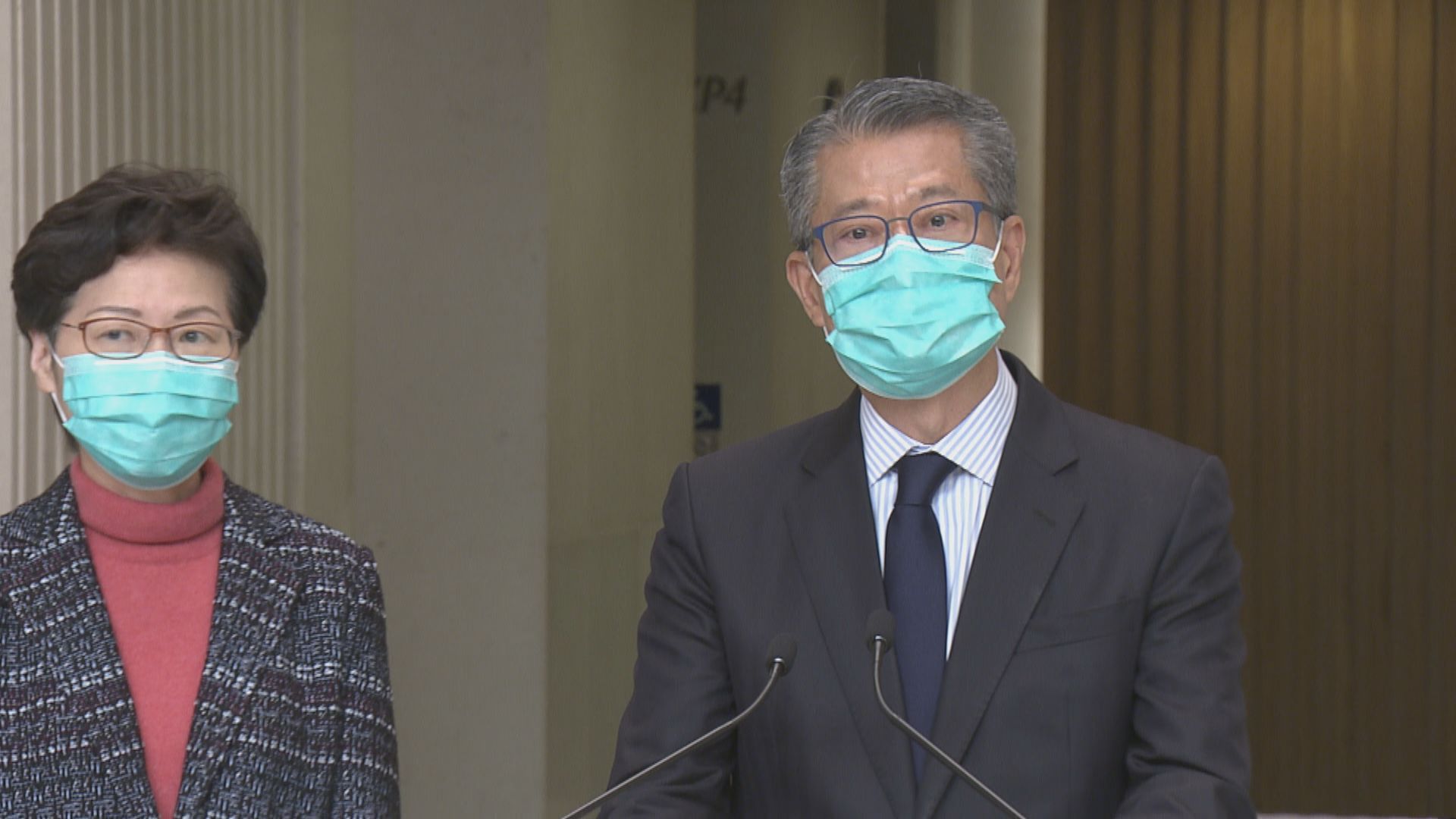 陳茂波呼籲投資者加倍管理風險