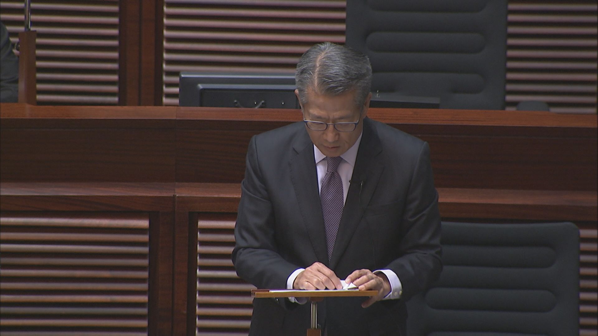 陳茂波大幅調低今年經濟增長　料負4%至負7%