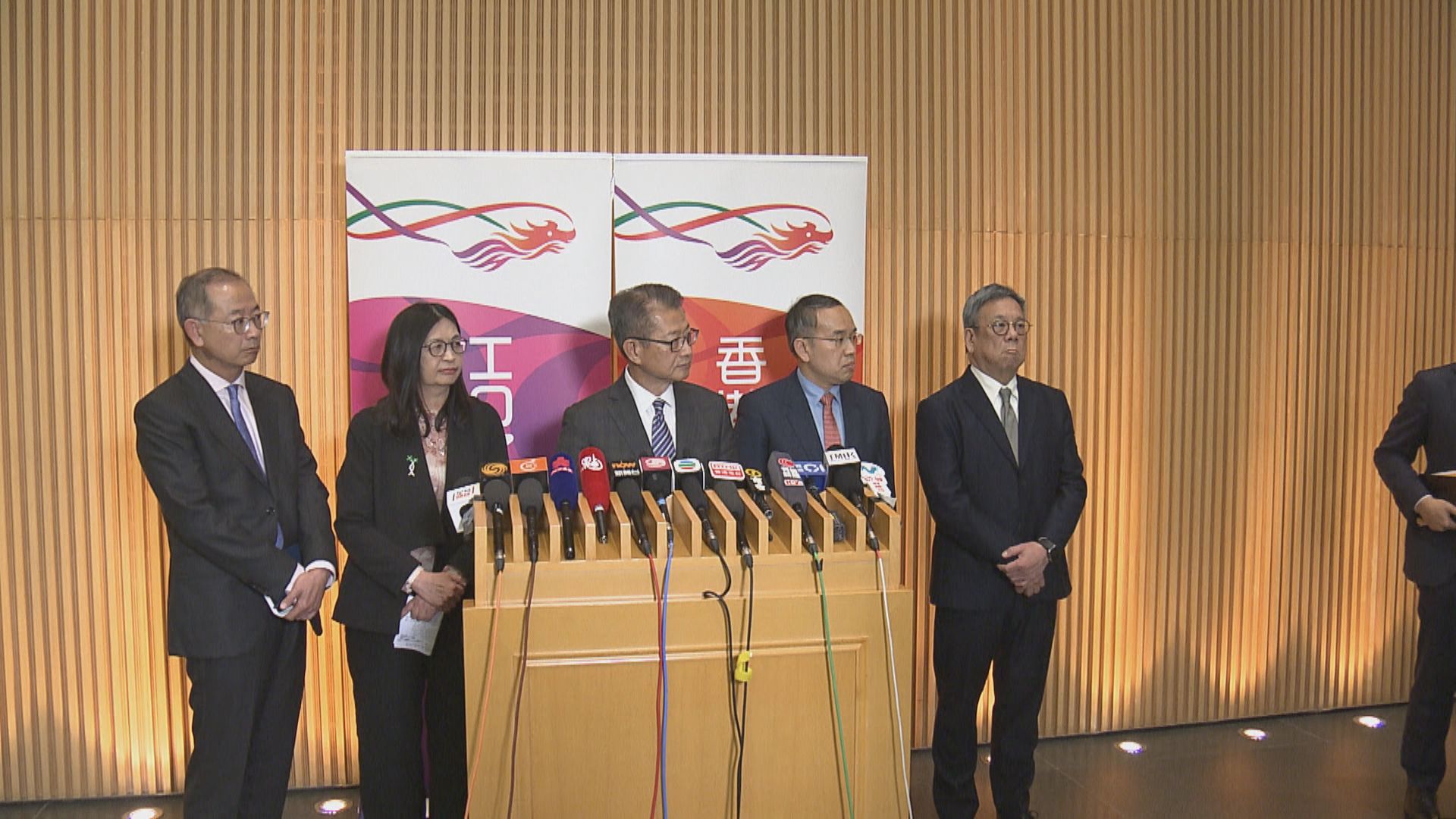 陳茂波︰港股大跌反映全球悲觀投資情緒　本港金融體系仍然相當穩健