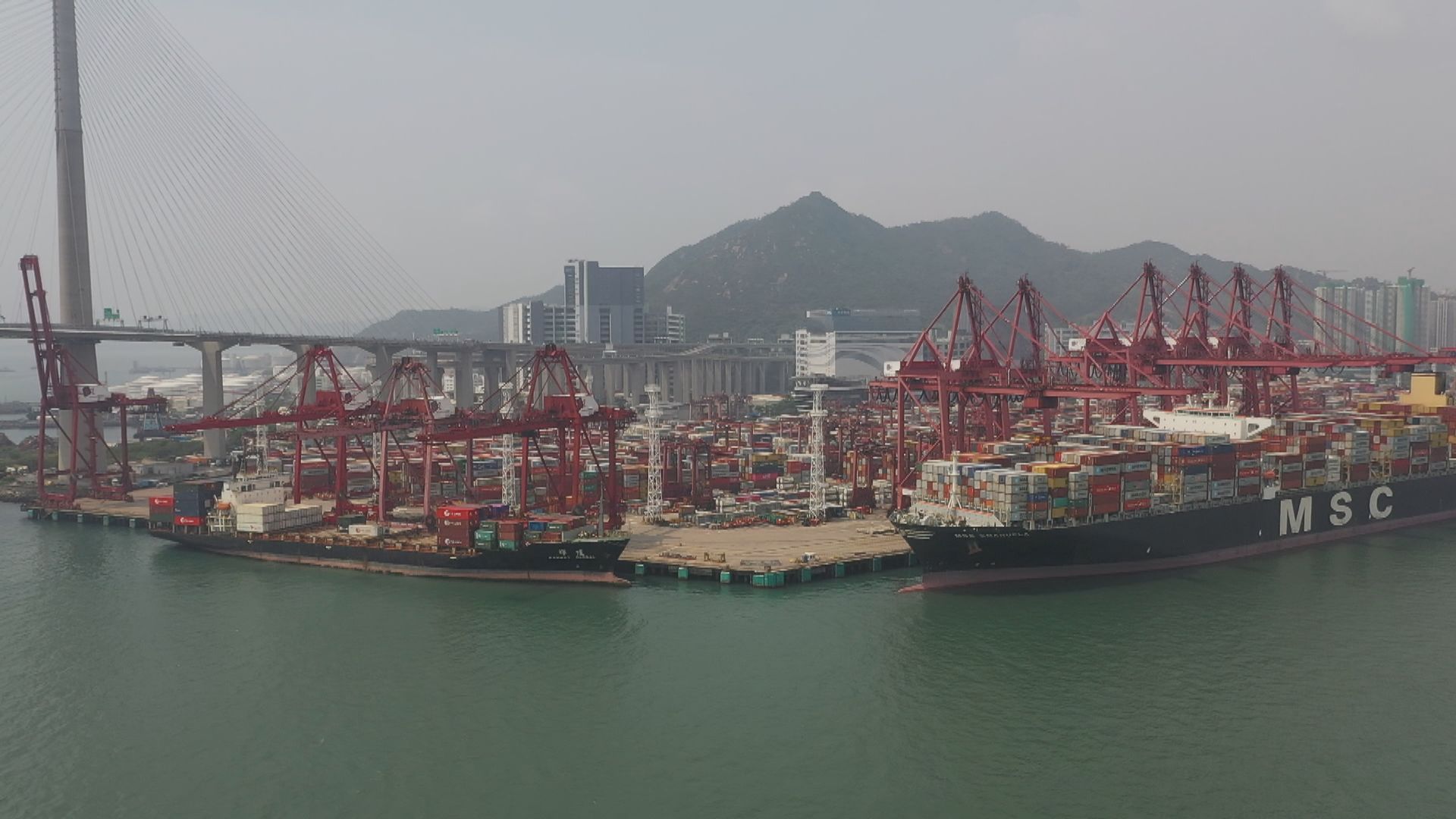 關稅戰｜被問會否跟隨國家反制美國關稅　陳茂波︰自由港政策保持不變