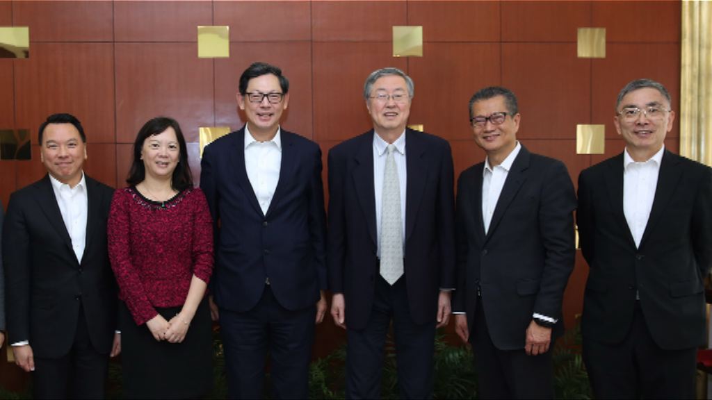 陳茂波籲市民勿因市場樂觀氣氛而降低警覺性