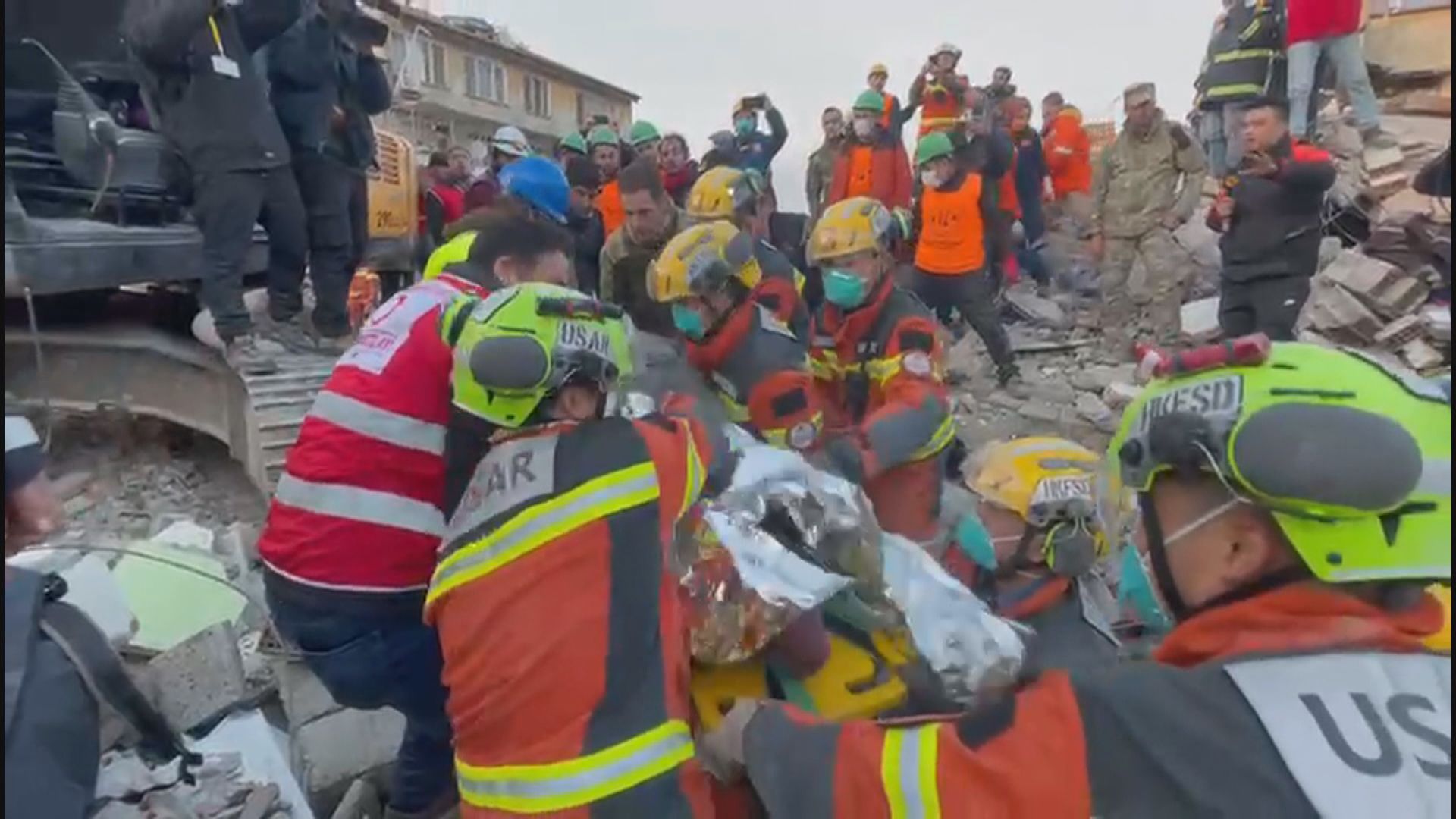 土耳其特區救援隊：搜救工作困難　物資足用七日暫無撤離計劃 