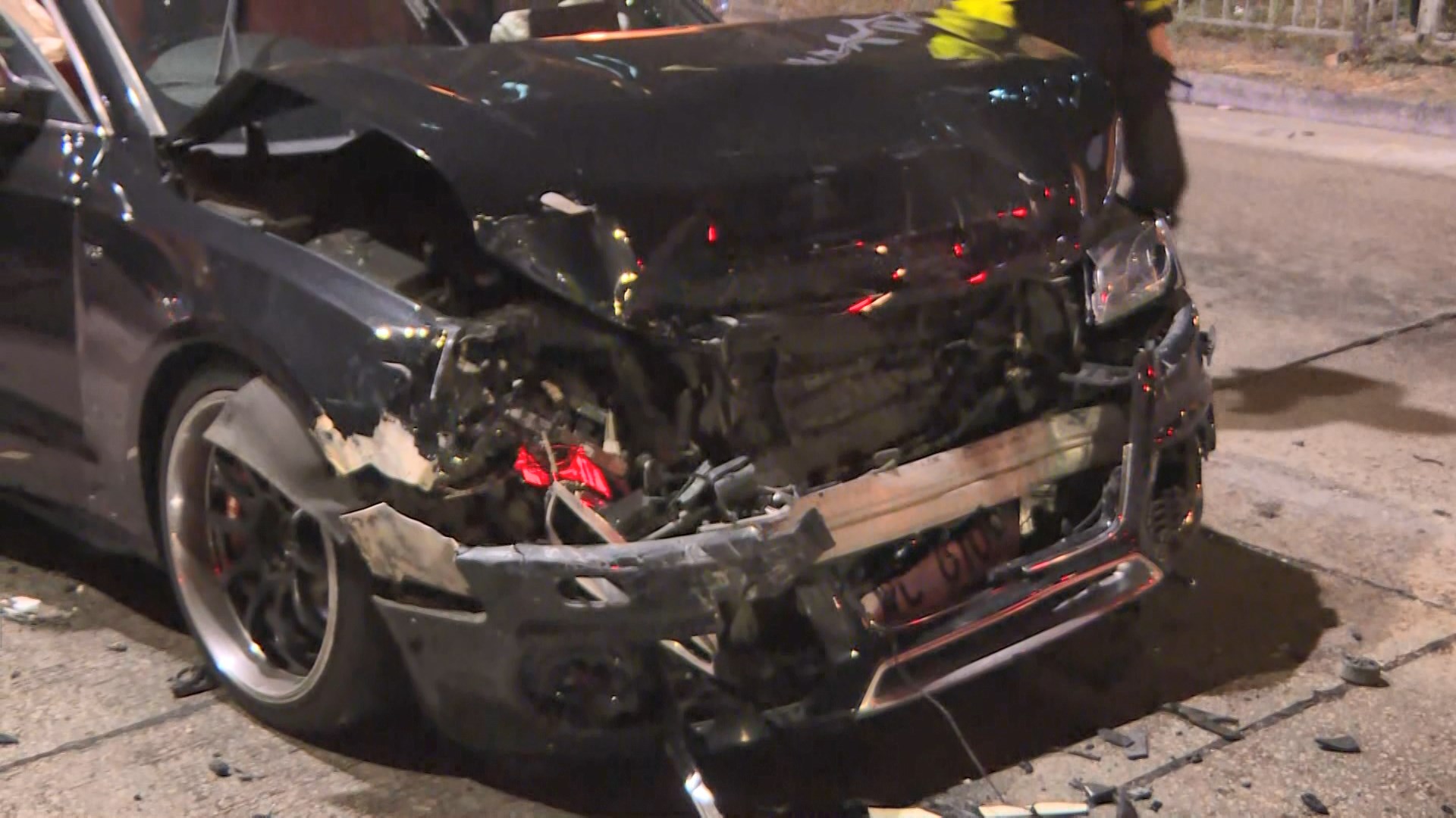 元朗私家車司機涉嫌瘋狂駕駛拘捕