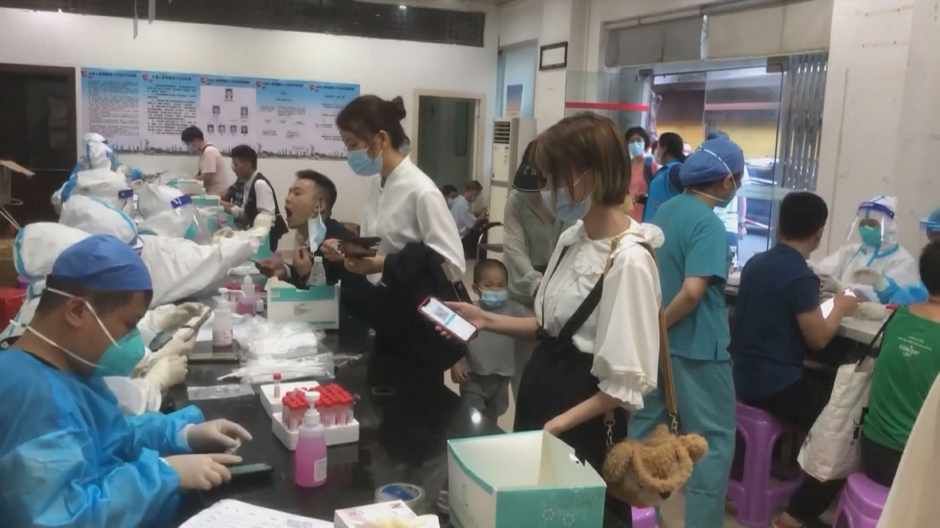 廣州疾控中心：疫情主要聚集傳播　暫無證據顯示物傳人