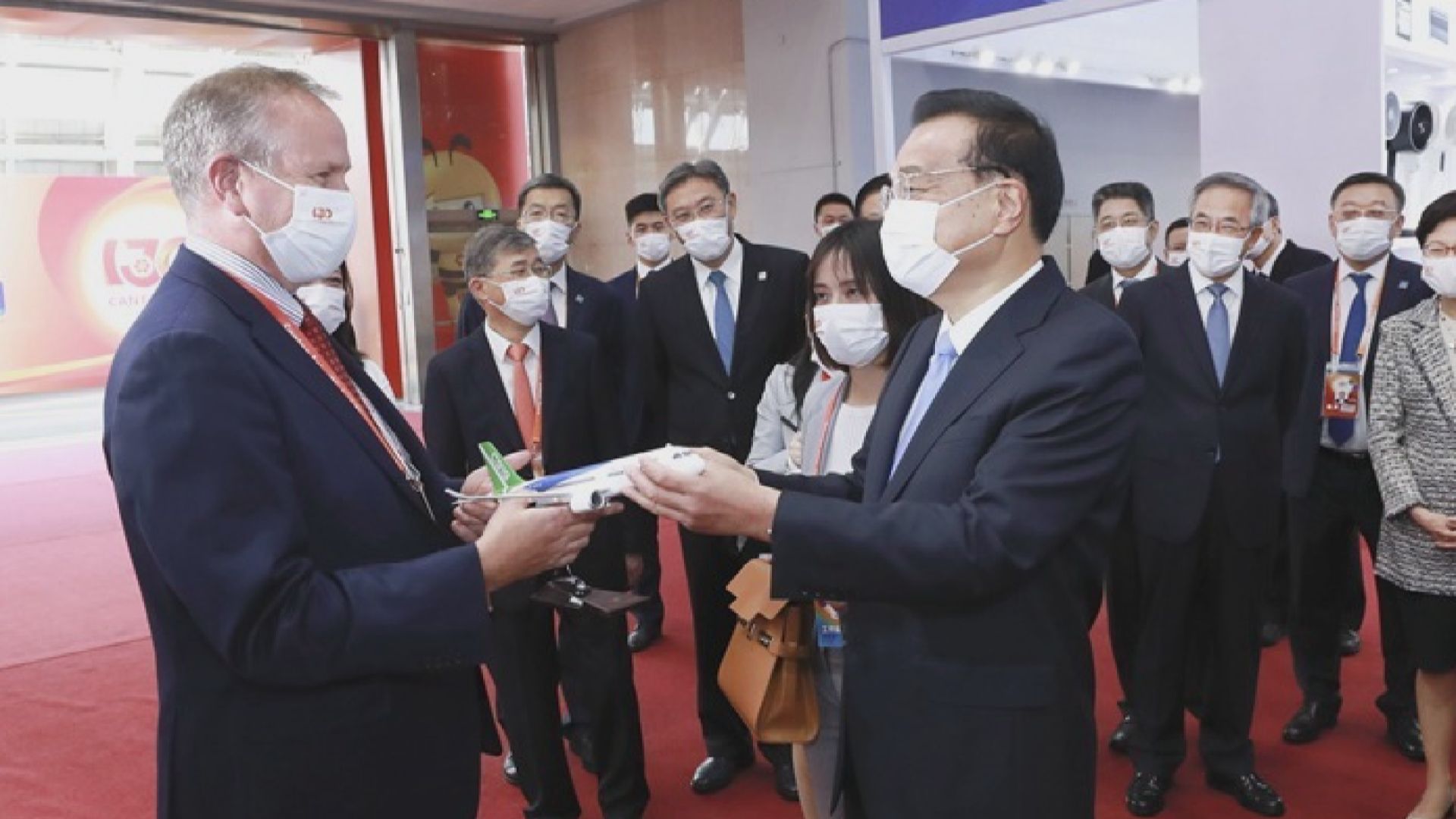 李克強參觀廣交會展廳　鼓勵企業把握機遇勇於競爭