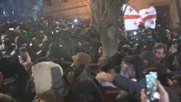 格魯吉亞新政府宣布暫停加入歐盟談判四年　觸發多地示威