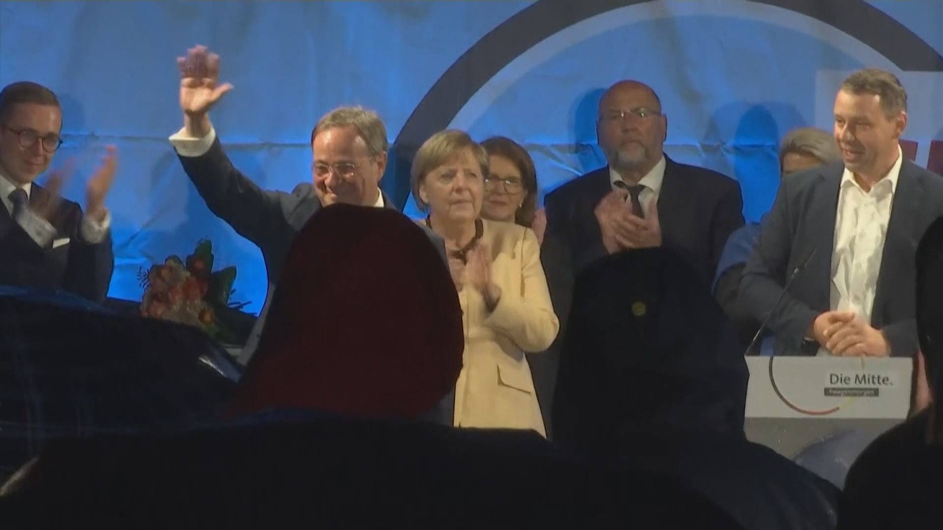 德國周日大選　民調顯示基民盟縮窄與社民黨支持差距