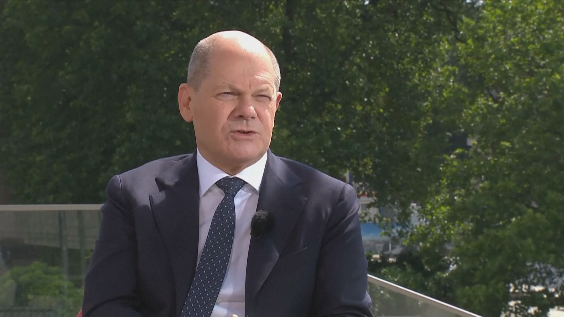 朔爾茨：德國密切關注法國騷亂事件