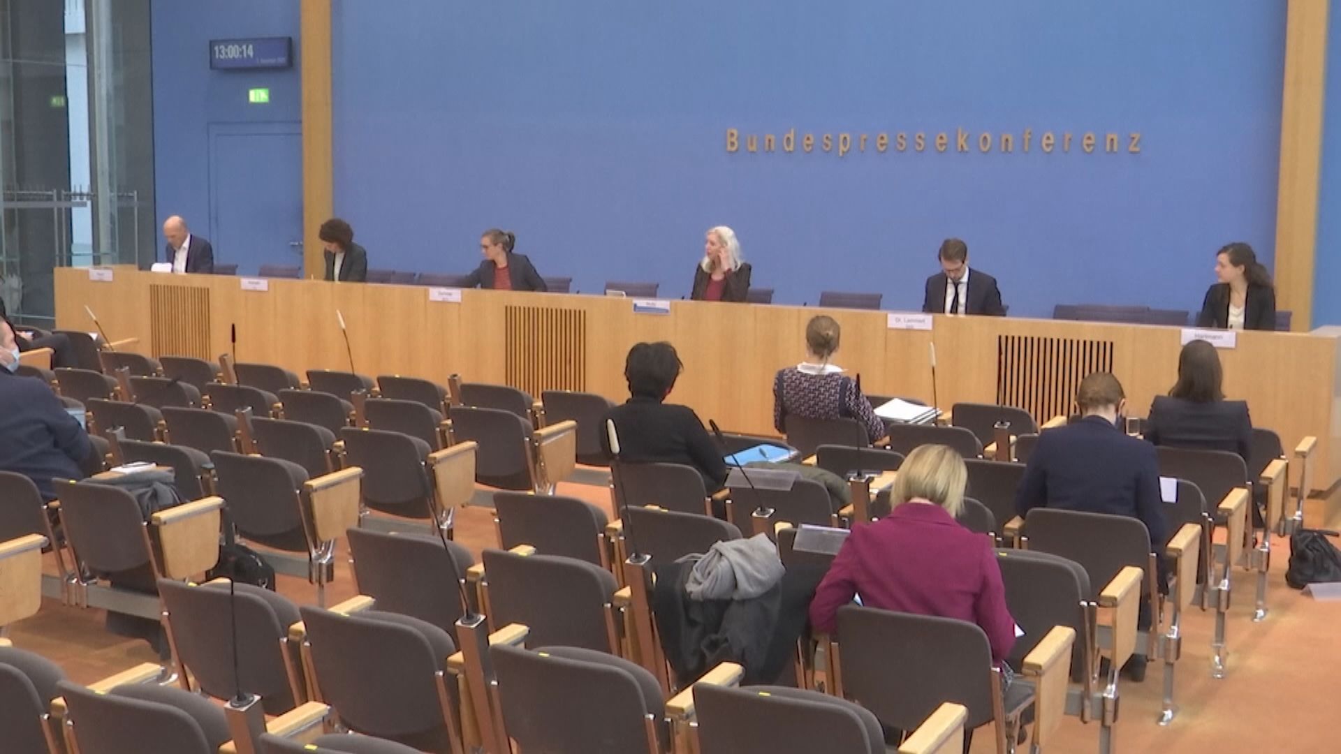 德國對黃之鋒三人被判刑表示擔憂