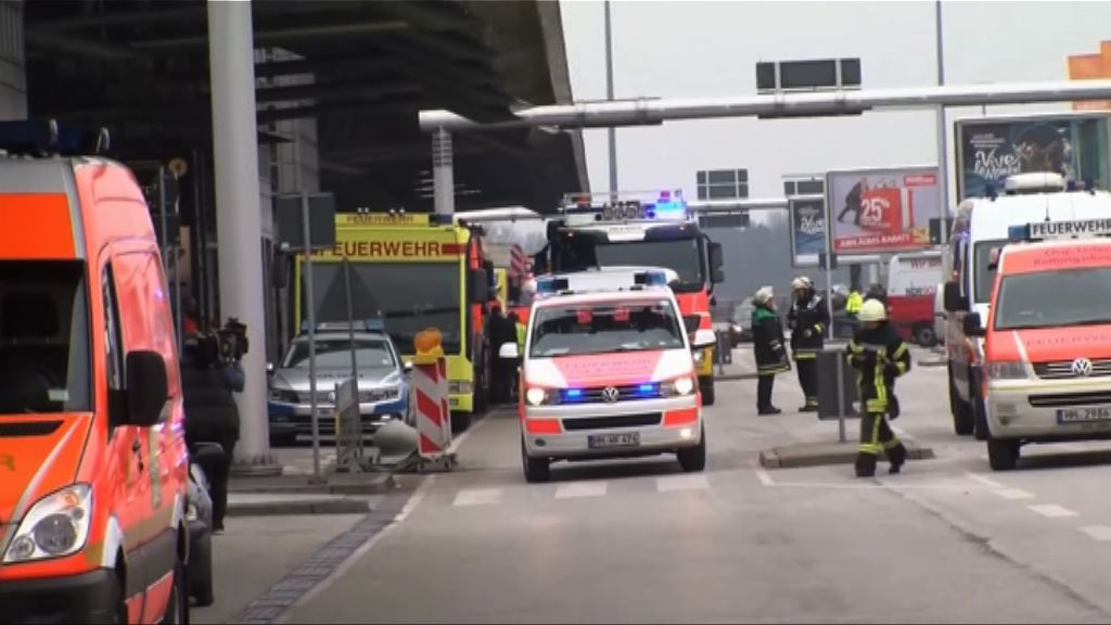 德國漢堡機場洩胡椒噴劑　六十多人不適