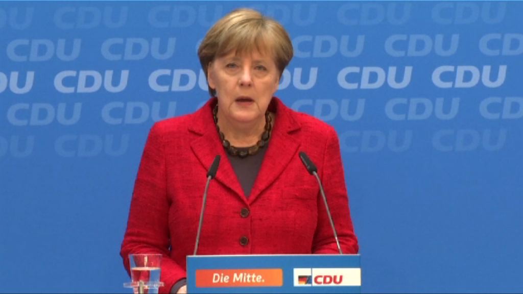 默克爾堅持難民政策不變