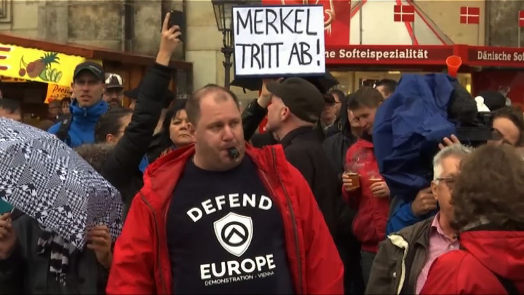 德國民眾抗議默克爾難民政策
