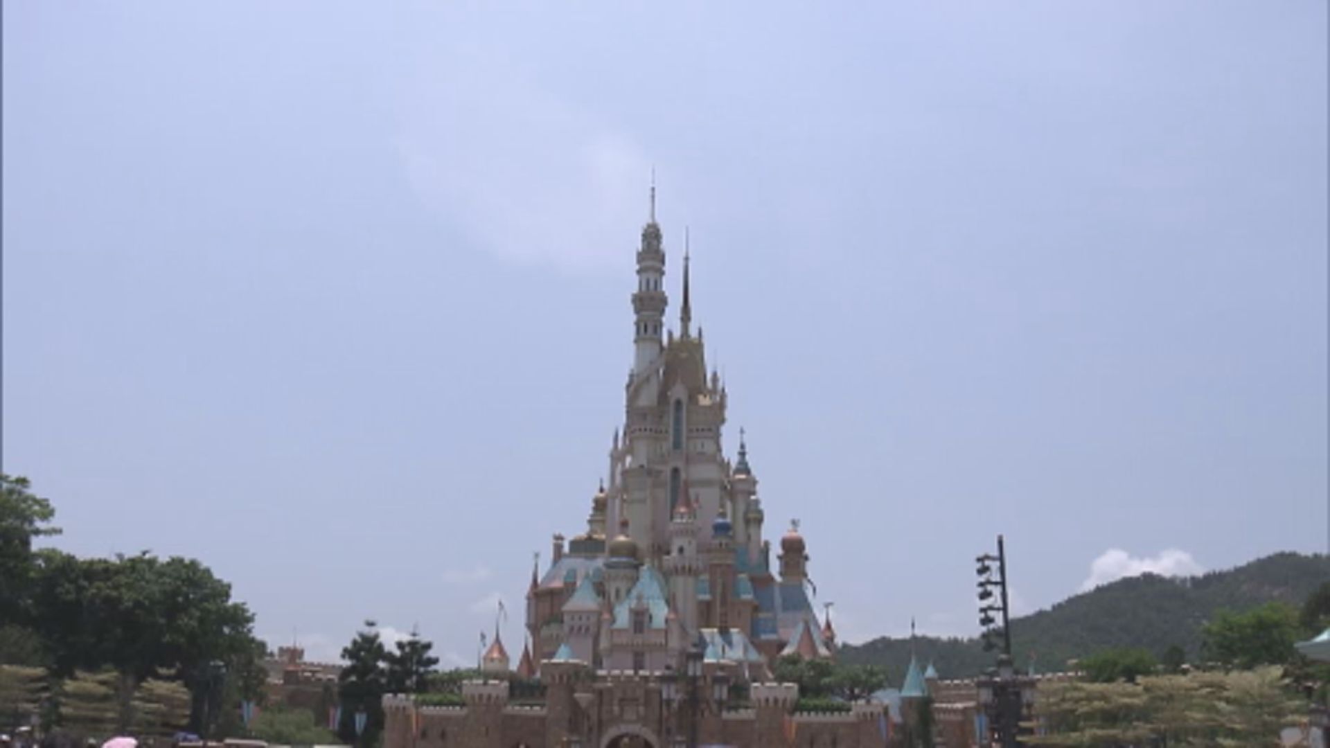 五一黃金周　香港迪士尼：內地旅客消費模式轉為更傾向深度遊