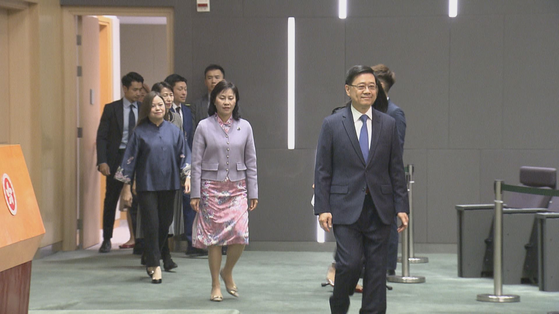 【局長換人】林世雄及楊潤雄被免職　李家超賞識陳美寶及羅淑佩有改革意識及解說能力