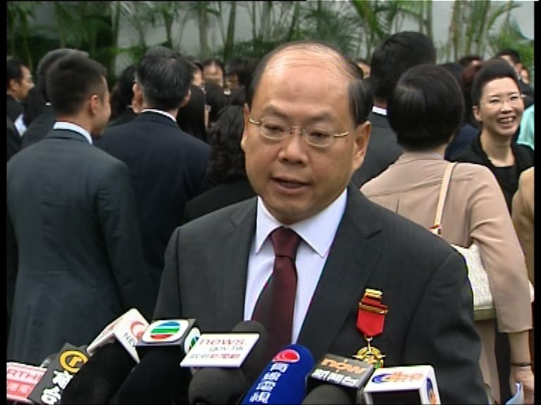 曾偉雄：獲頒獎章不只與佔中有關