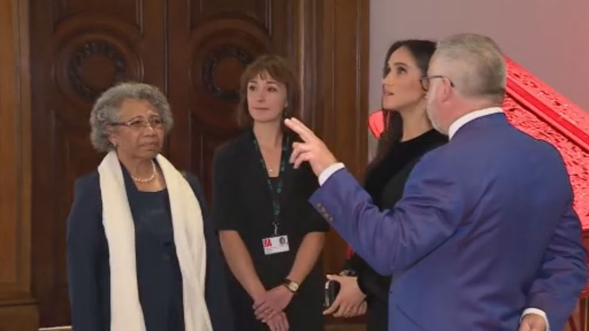 【環球薈報】梅根首次單獨出席公開活動