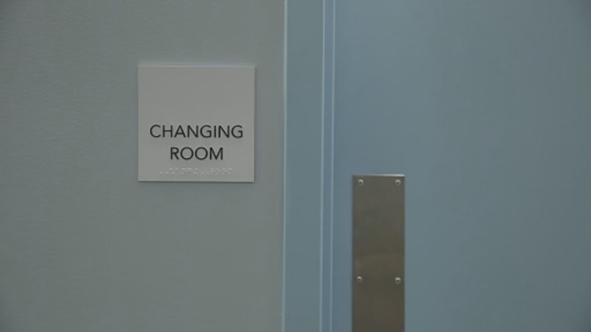 【環球薈報】加州大學柏克萊分校設中性更衣室