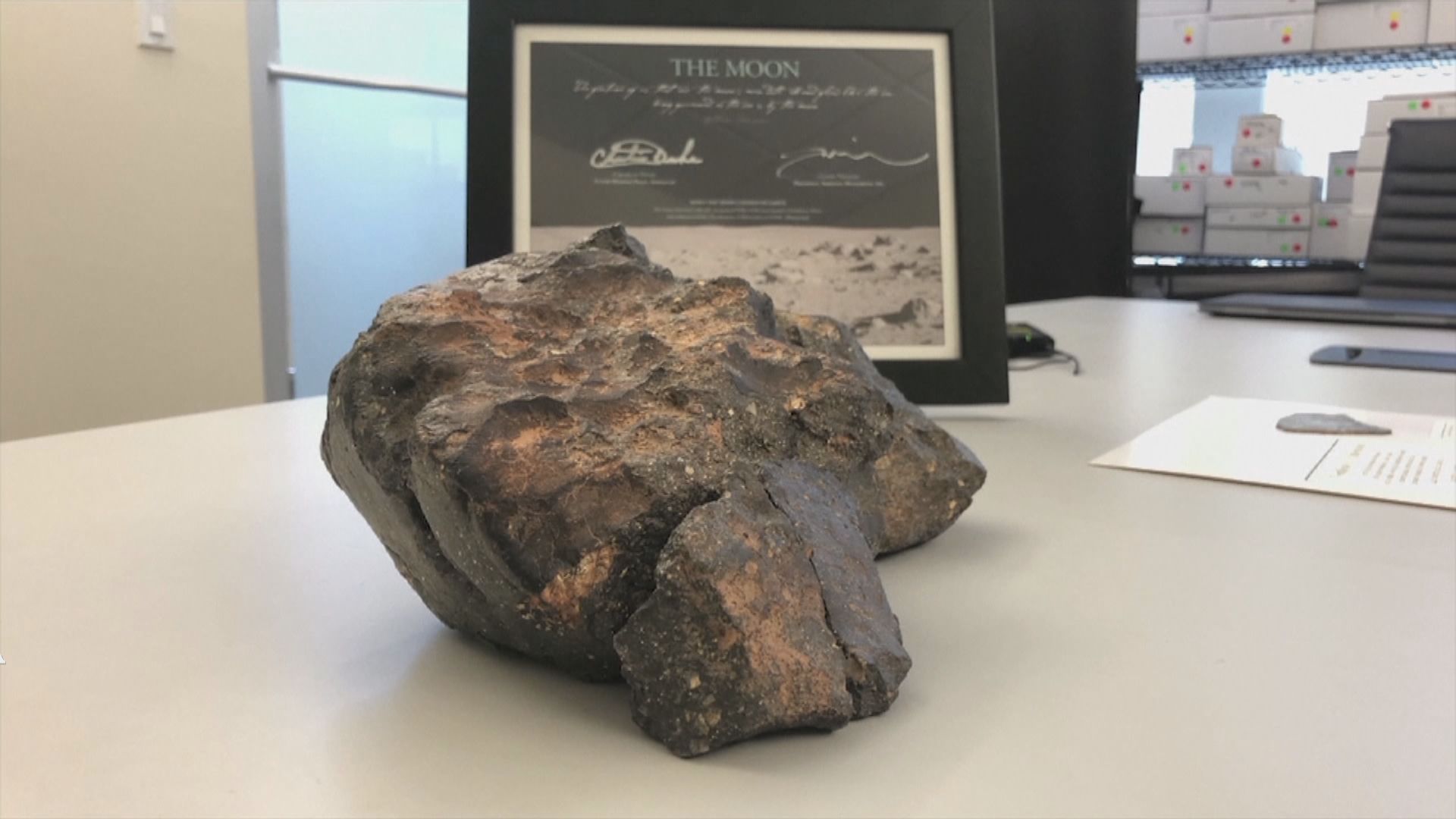 【環球薈報】全球最大月球隕石將於美國拍賣