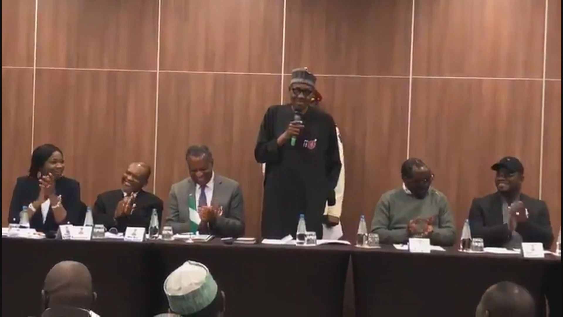 【環球薈報】尼日利亞總統親自闢謠證未病逝