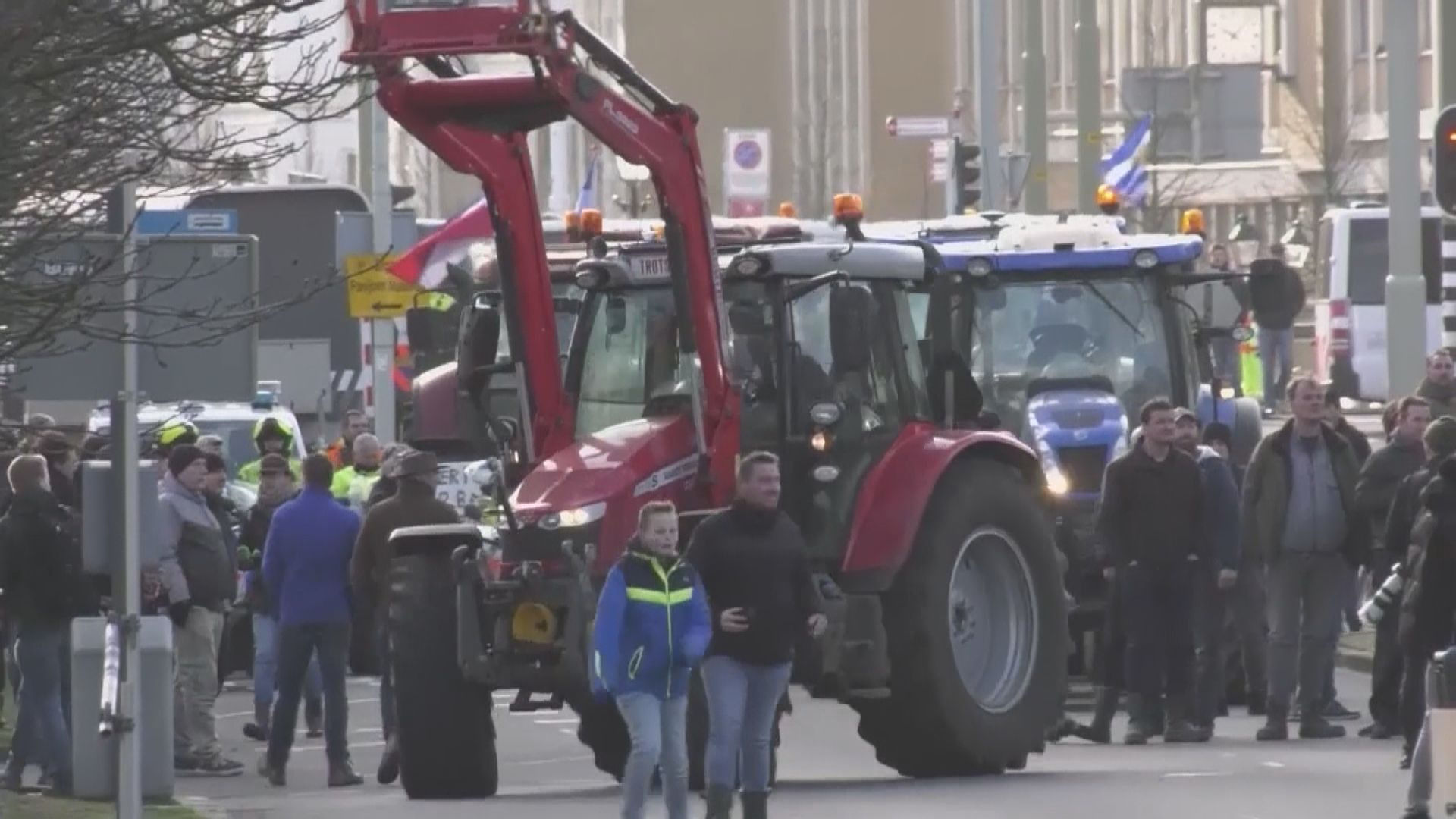 【環球薈報】荷蘭農夫抗議政府要求畜牧業減排