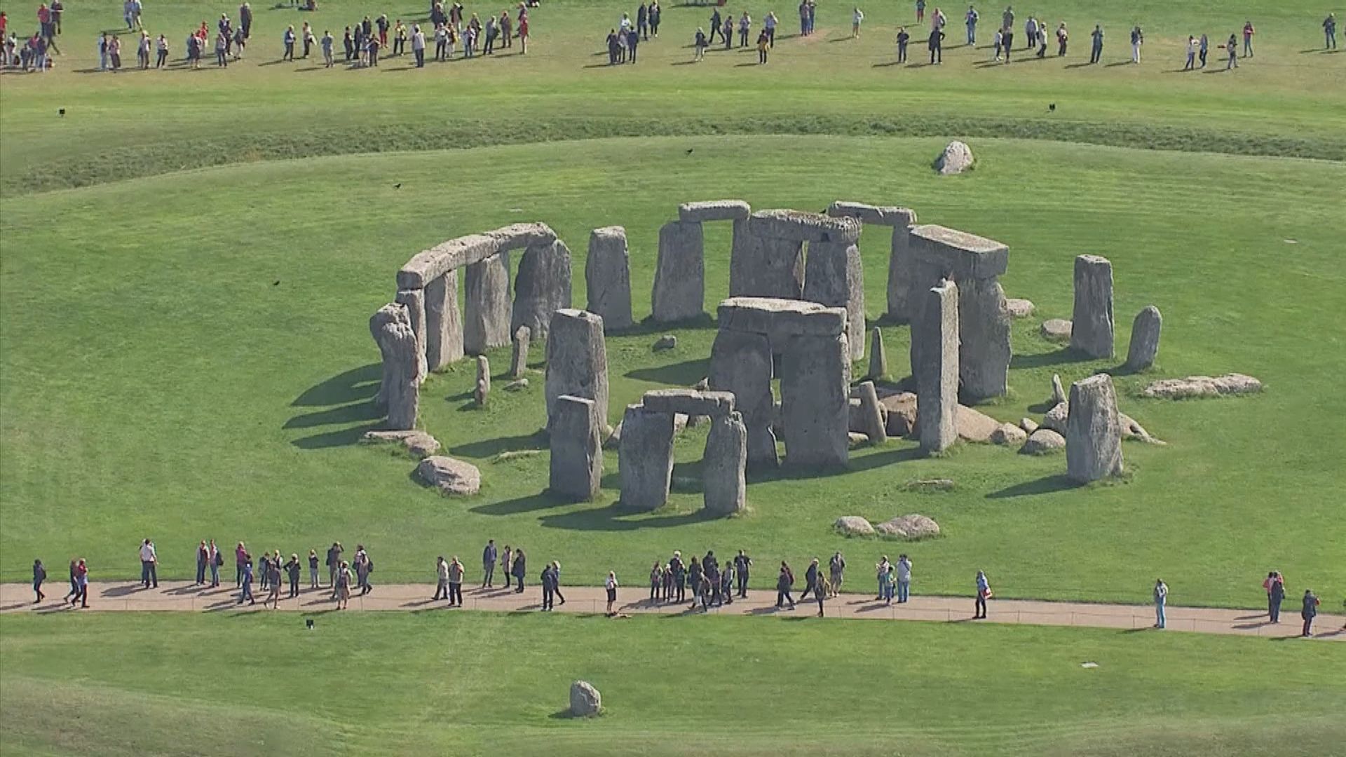 【環球薈報】英國巨石陣附近發現大型豎井圈遺迹