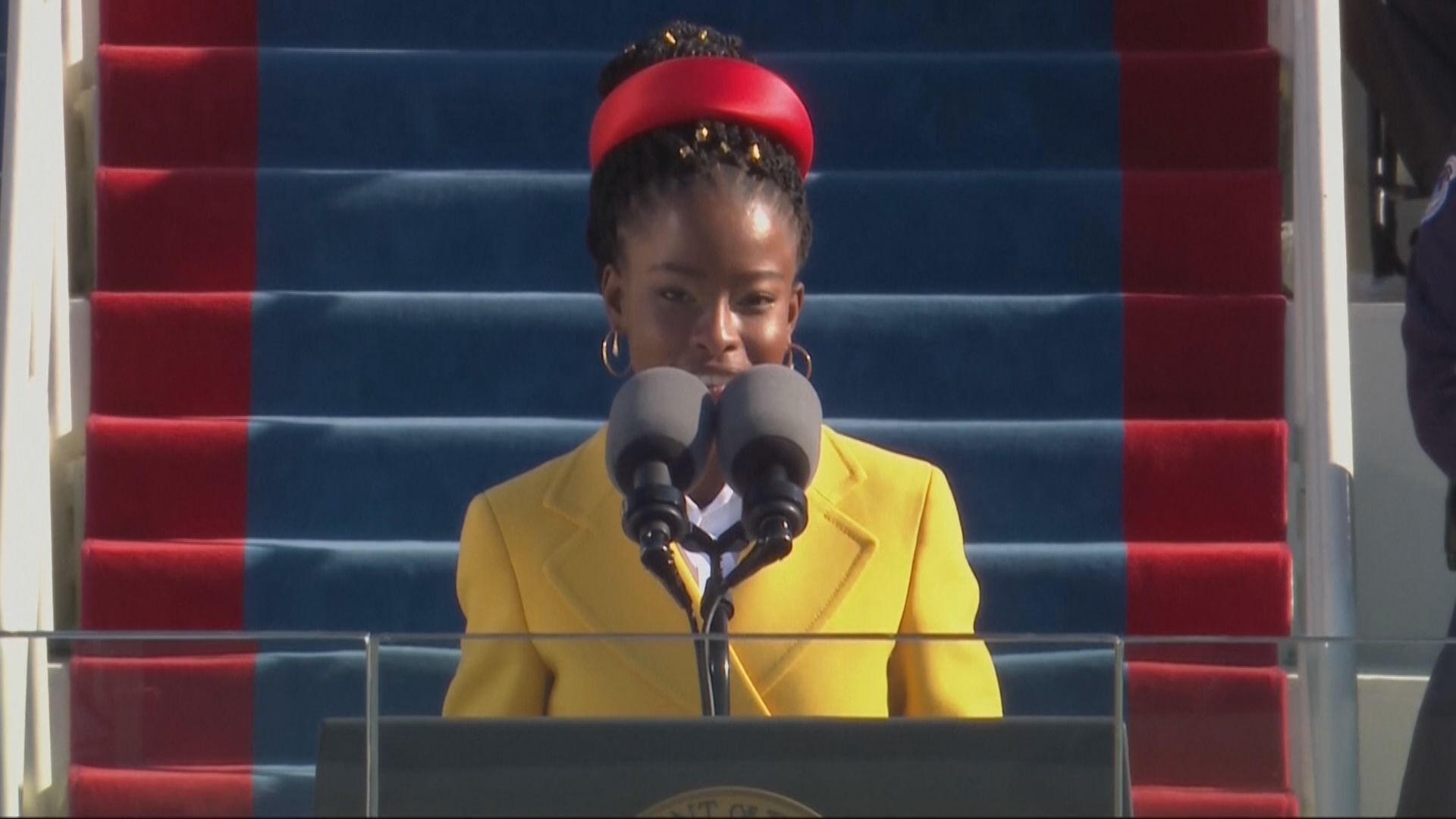 【環球薈報】22歲黑人少女拜登就職禮上誦詩成焦點