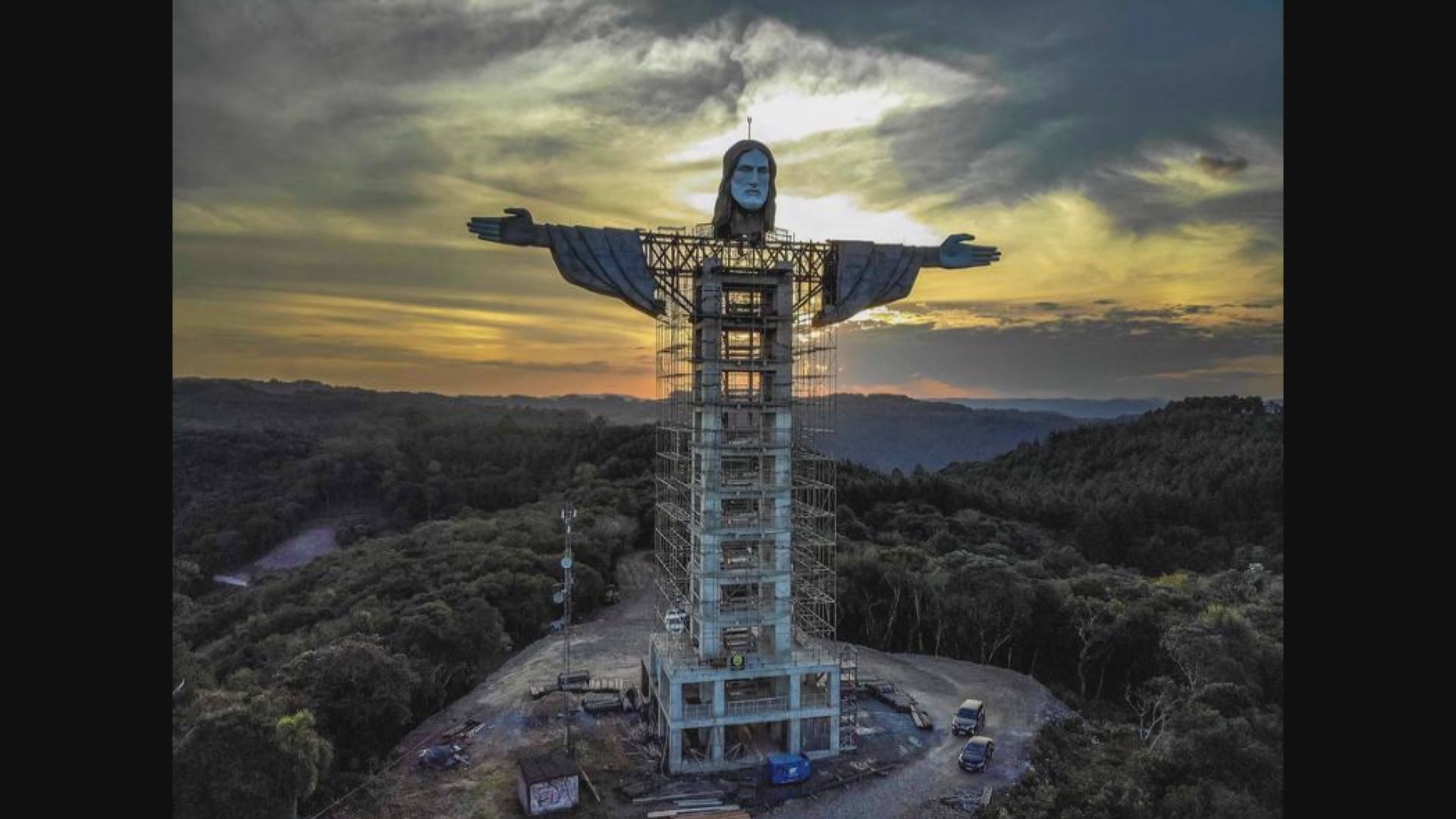 【環球薈報】巴西南部小鎮建造43米高耶穌基督像