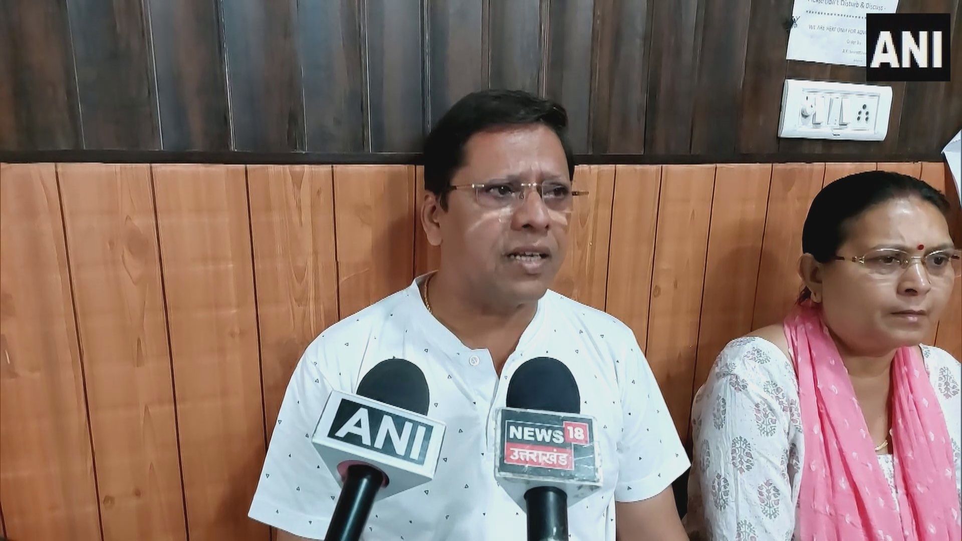 【環球薈報】印度夫婦控告獨生子結婚六年無兒無女