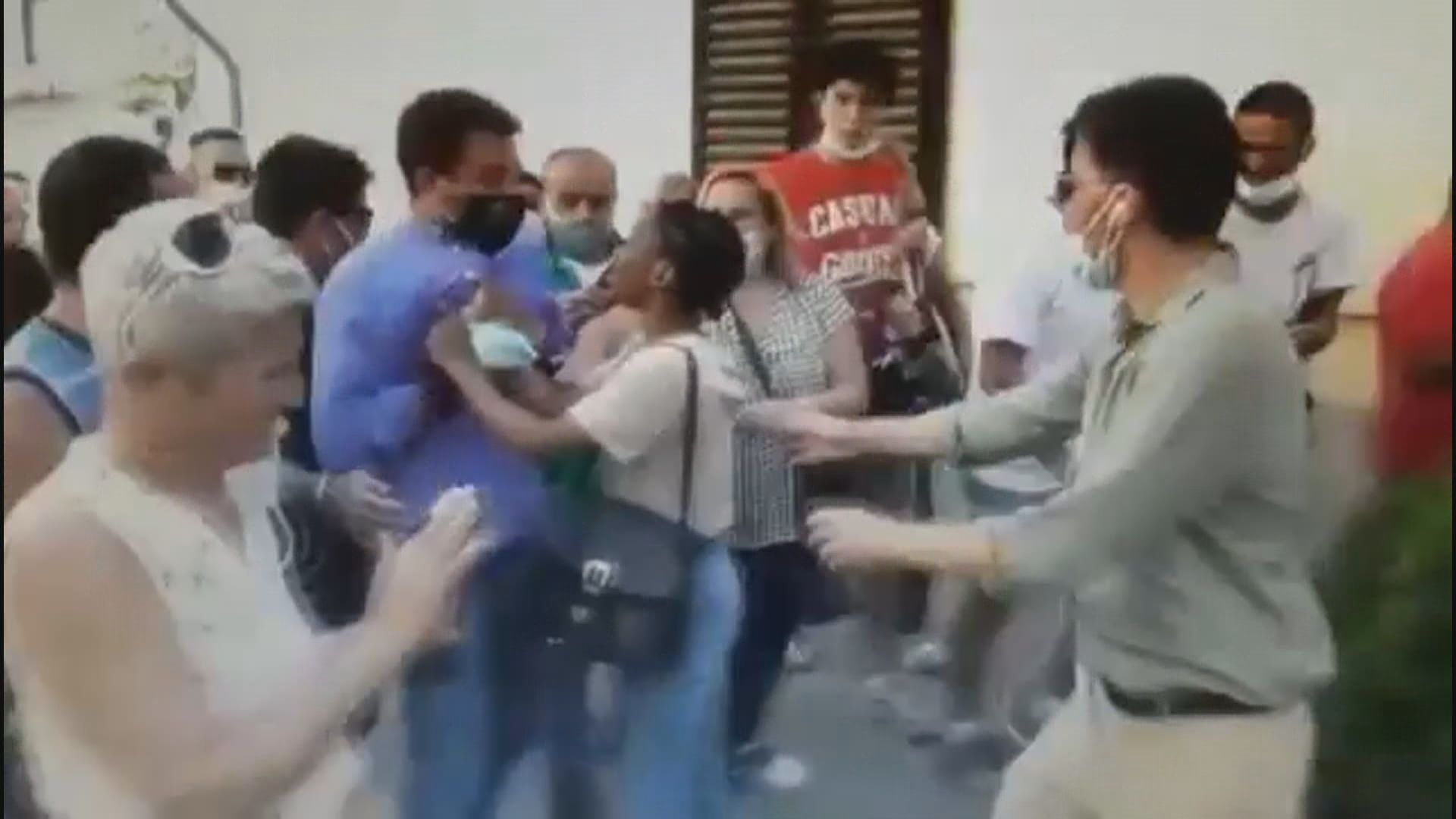 【環球薈報】意大利反移民極右政黨領袖遇襲